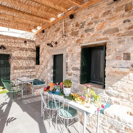 Dreaming Of Greece 1